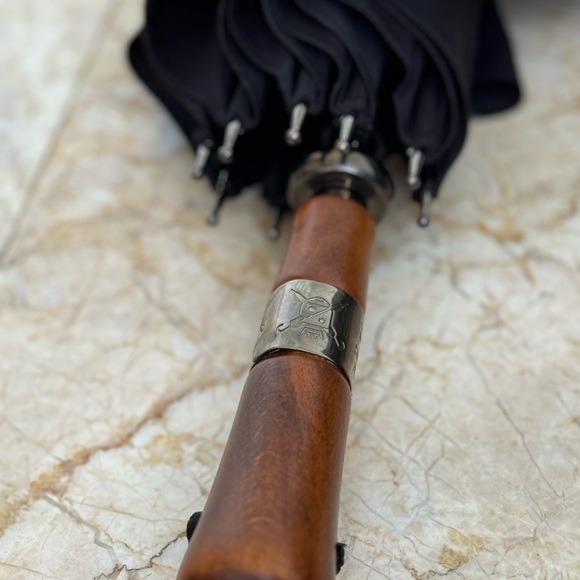 DOM PERIGNON UMBRELLA NWOT an LVMH brand. A statement!!! - Picture 4 of 5